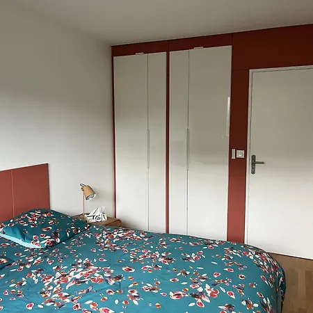 2 Avec Petit-dejeuner Homestay *