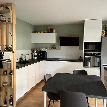 2 Avec Petit-dejeuner Homestay Pantin